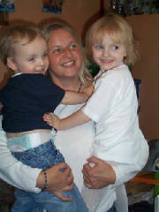 staceysmumandkidssept18th2004.jpg